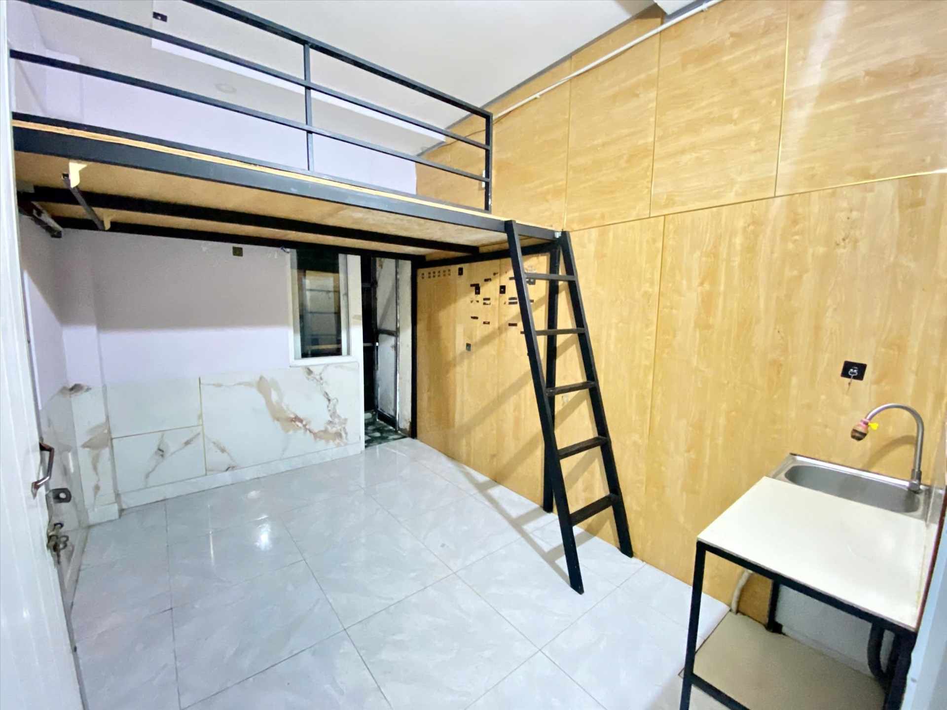Phòng trọ Duplex 20m2 tại AH House Phạm Ngũ Lão - Gò Vấp - Phòng khách