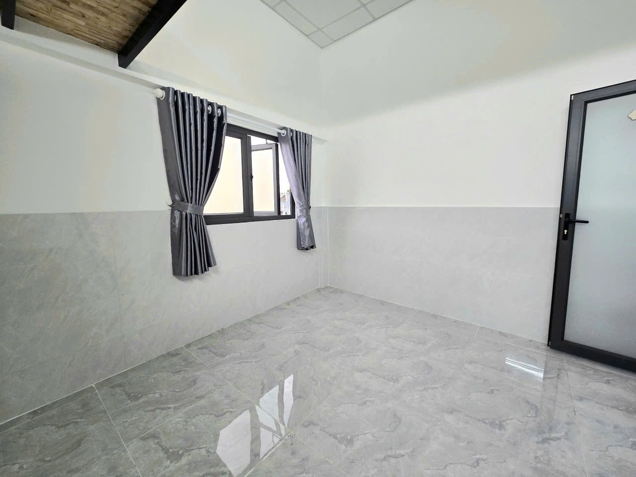 Phòng trọ Duplex 20m2 tại Jinjoo Home Trần Văn Ðang - Quận 3 - Phòng khách