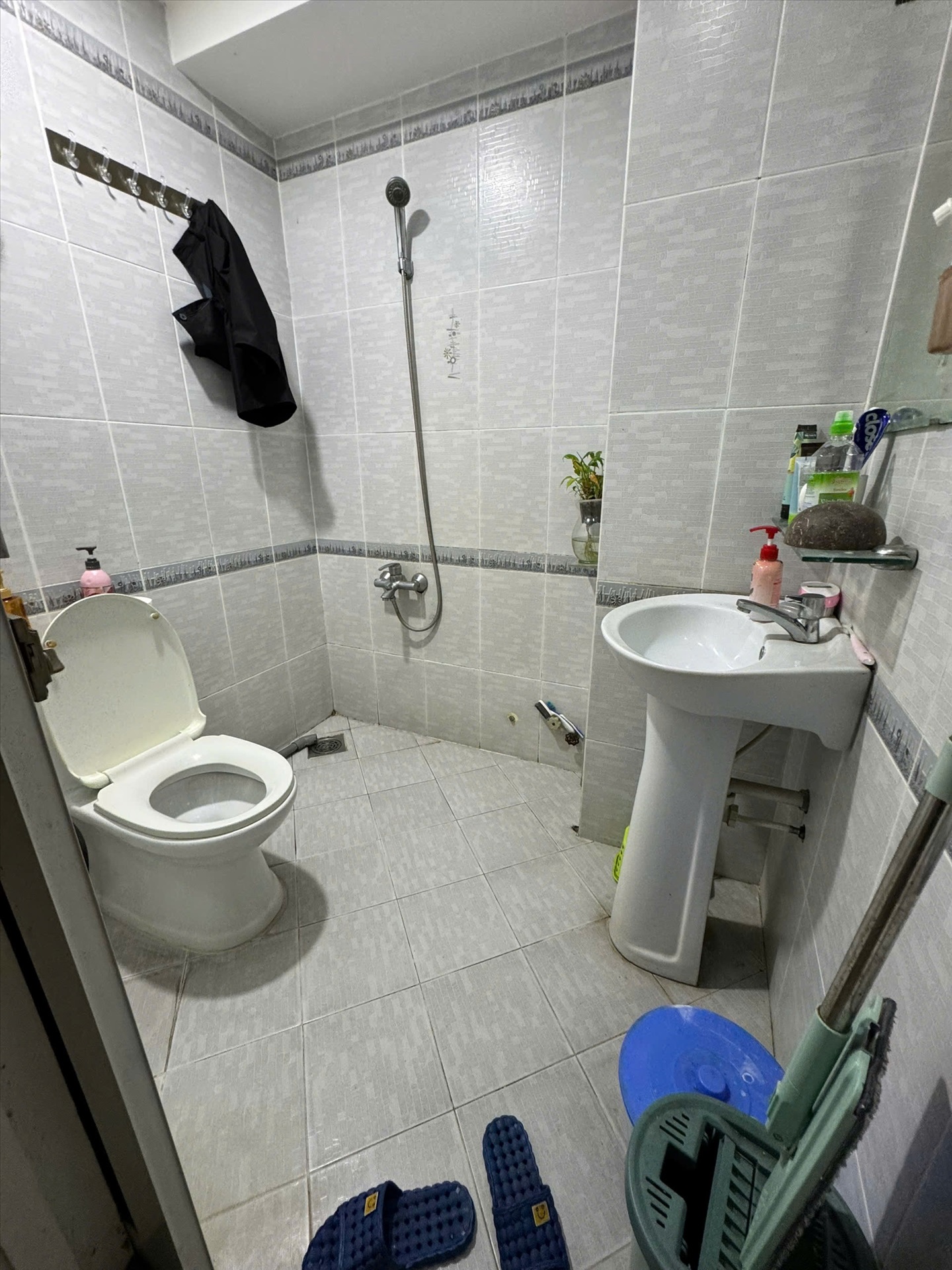 Phòng trọ Studio 25m2 tại TN Home Trương Hoàng Thanh - Tân Bình - Phòng tắm