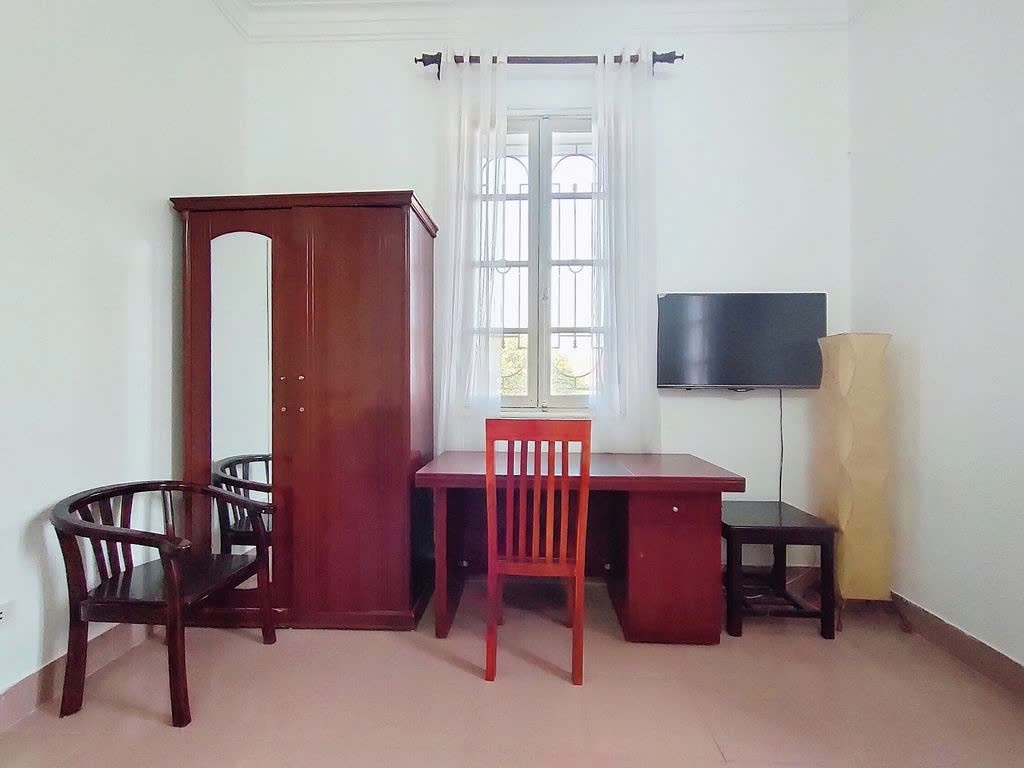 Phòng trọ Studio 30m2 tại PTC House 7 Âu Cơ - Tây Hồ  - Góc làm việc