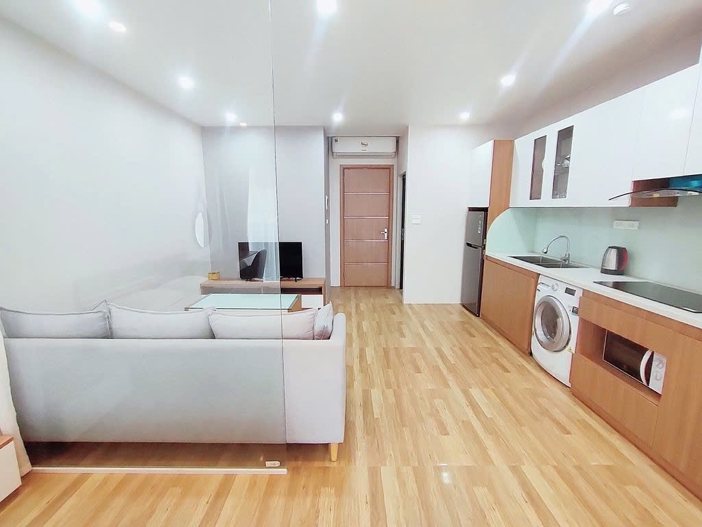 Phòng trọ Studio 40m2 tại PTC House 5 Xuân Diệu - Tây Hồ  - Phòng khách