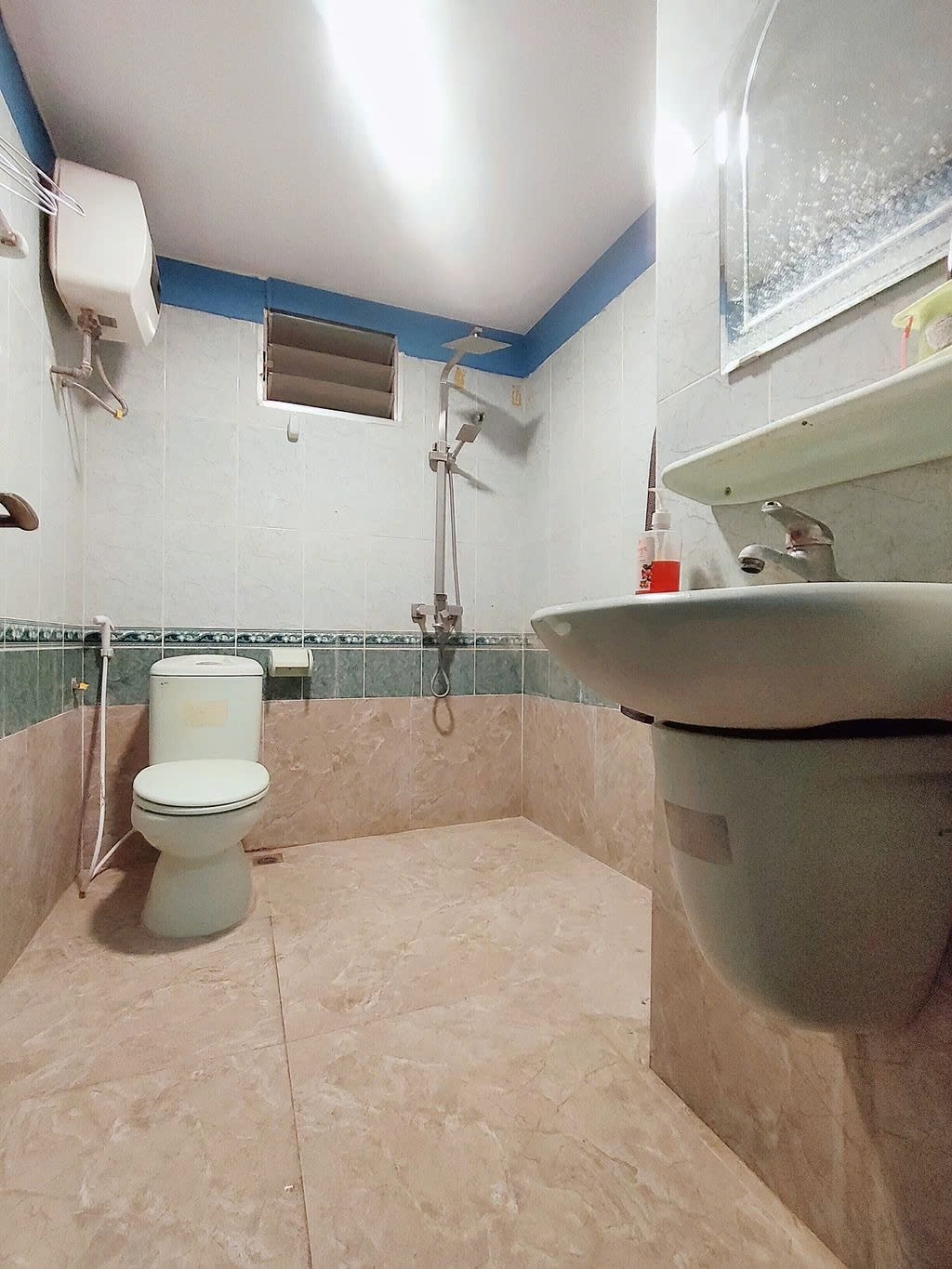 Phòng trọ Studio 20m2 tại PTC  House 2 Đặng Thai Mai - Tây Hồ  - Phòng tắm