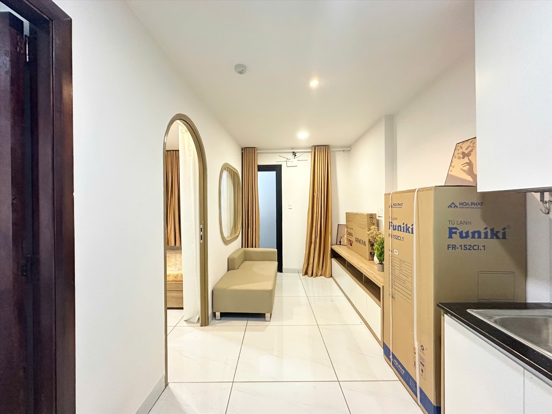 Phòng trọ SM Home Trần bình Trọng - Bình Thạnh - Phòng (*)