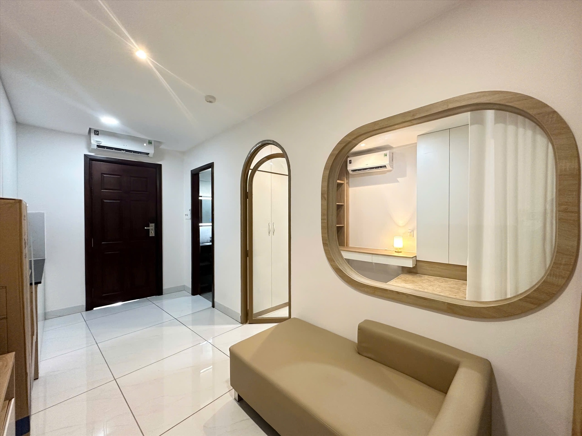 Phòng trọ SM Home Trần bình Trọng - Bình Thạnh - Phòng (*)