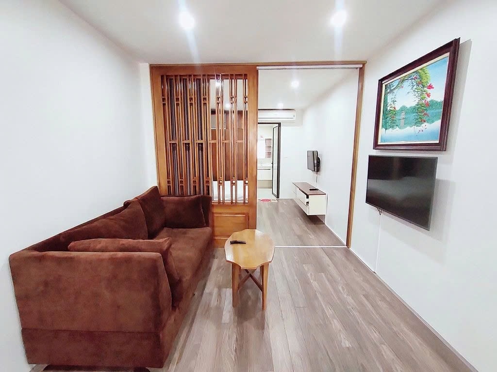 Phòng trọ 1 Phòng ngủ 40m2 tại PTC House 3 Xuân Diệu - Tây Hồ  - Phòng khách