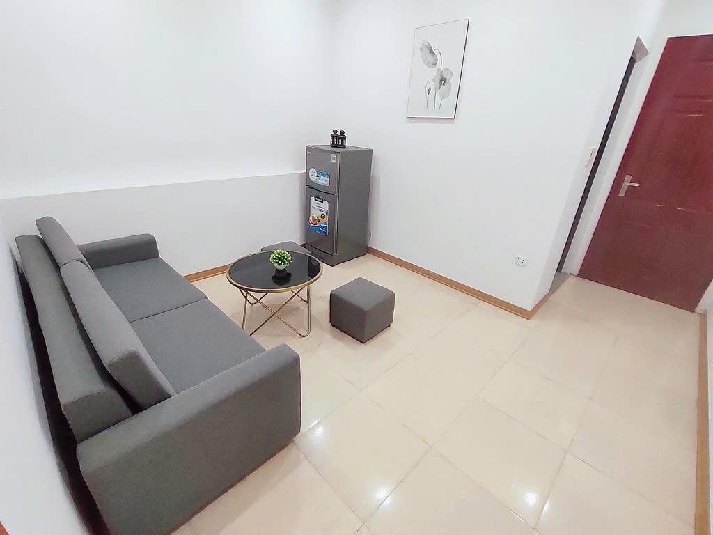Phòng trọ 1 Phòng ngủ 50m2 tại PTC House 1 Nguyễn Khang -  Cầu Giấy  - Phòng khách