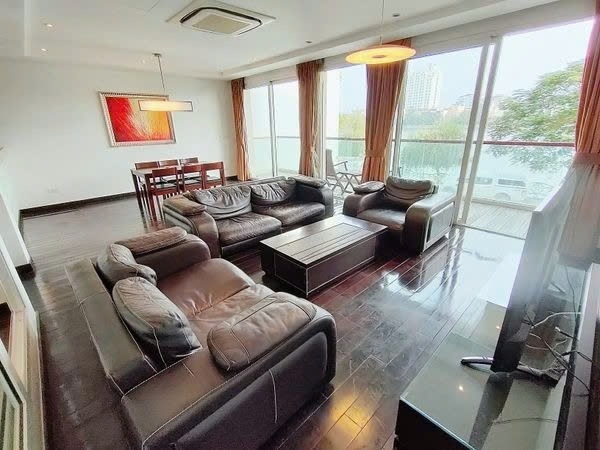 Phòng trọ 1 Phòng ngủ 250m2 tại PTC House 1 Quảng An - Tây Hồ  - Phòng khách