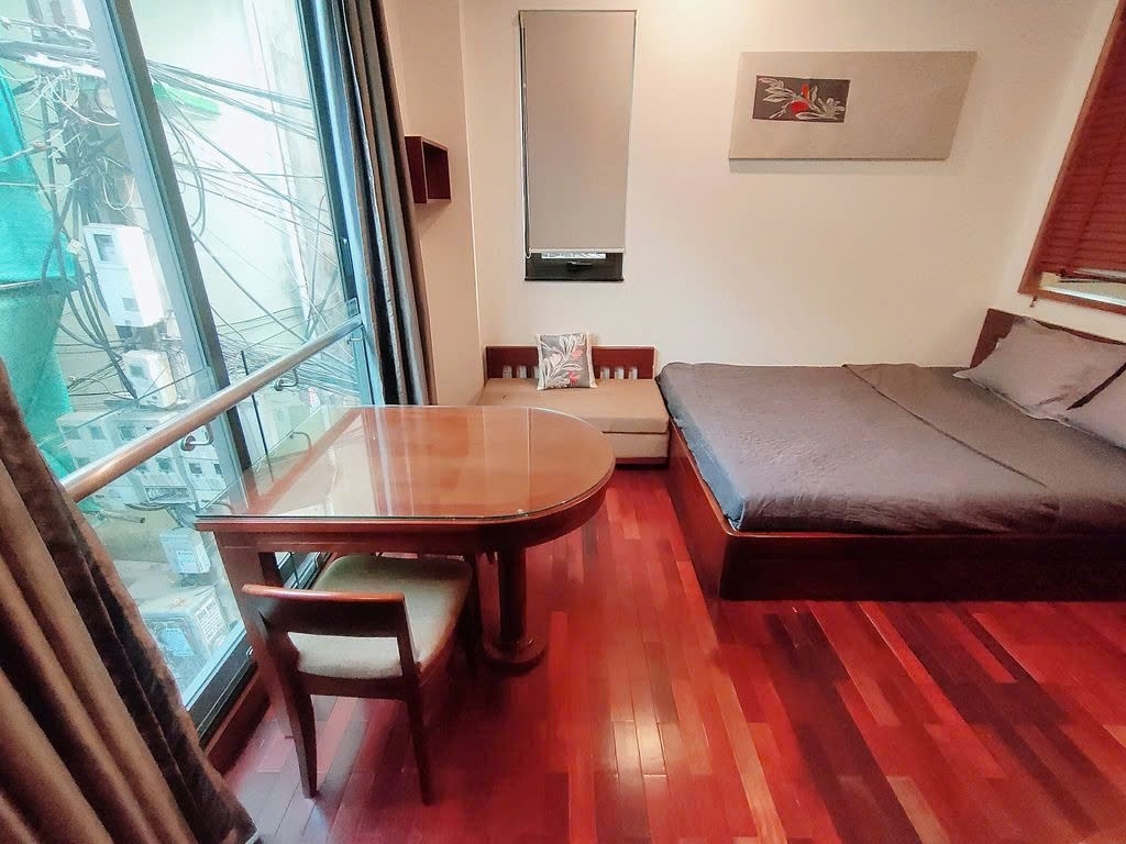 Phòng trọ Studio 25m2 tại PTC House 4 Đào Tấn - Ba Đình  - Phòng khách