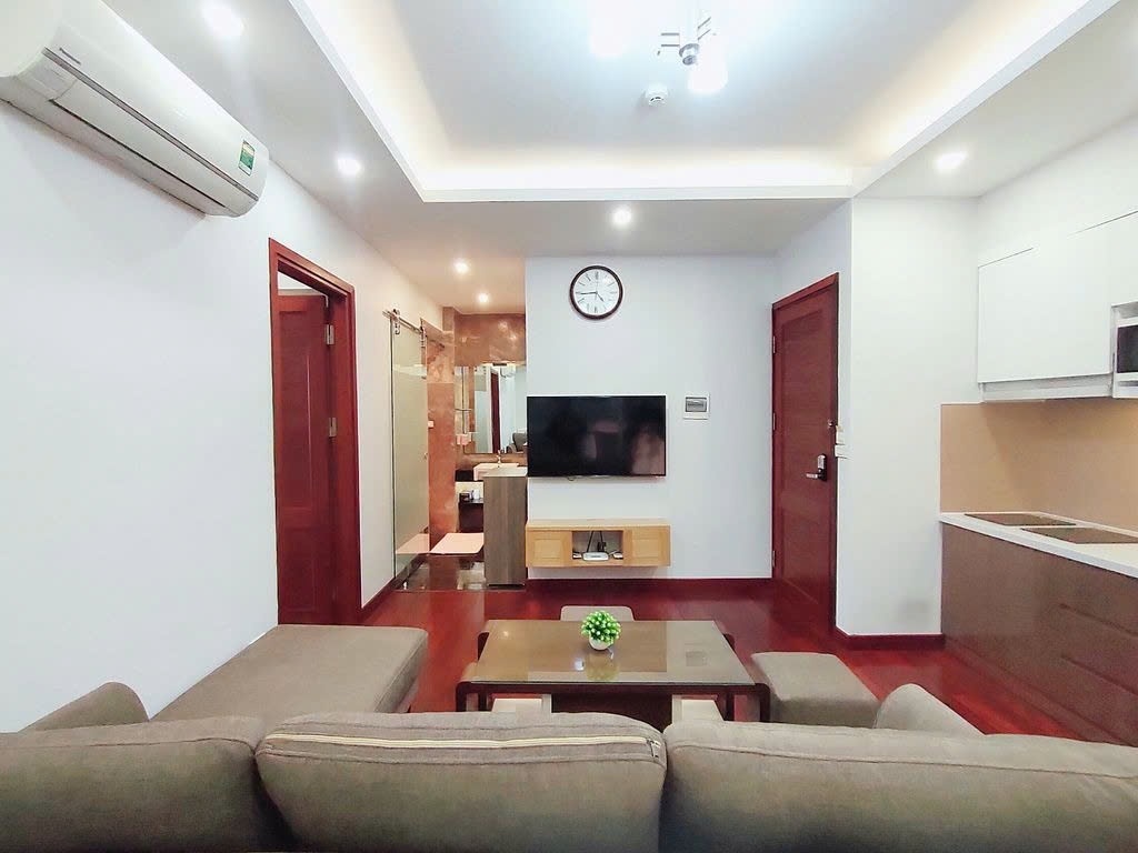 Phòng trọ 1 Phòng ngủ 40m2 tại PTC House 6 Kim Mã - Ba Đình  - Phòng khách