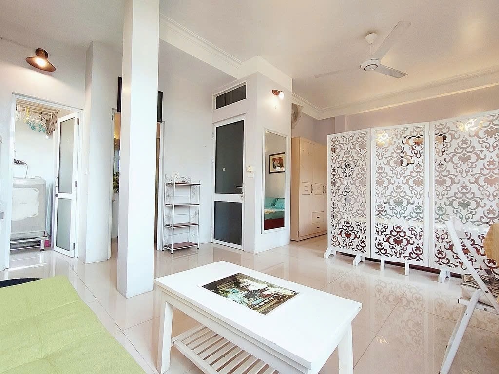 Phòng trọ Studio 40m2 tại PTC House 1 Trúc Bạch - Ba Đình  - Phòng khách