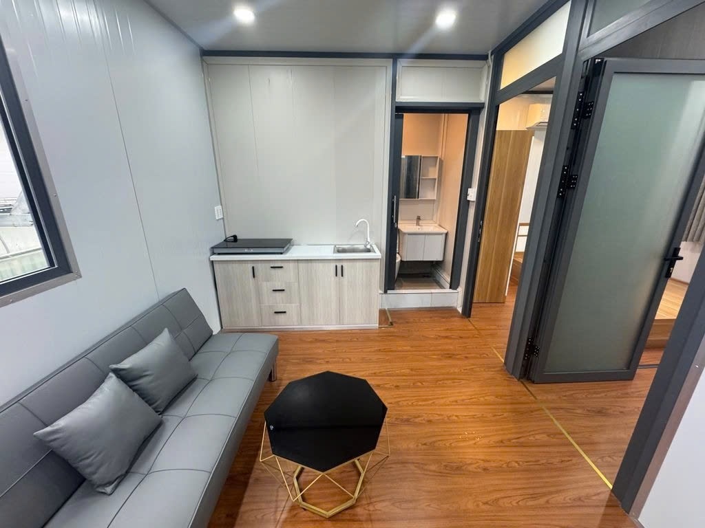 Phòng trọ 1 Phòng ngủ 35m2 tại PTC House 12 Nguyễn Trãi - Quận 1 - Ban công