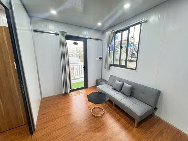 Phòng trọ 1 Phòng ngủ 35m2 tại PTC House 12 Nguyễn Trãi - Quận 1 - Phòng khách