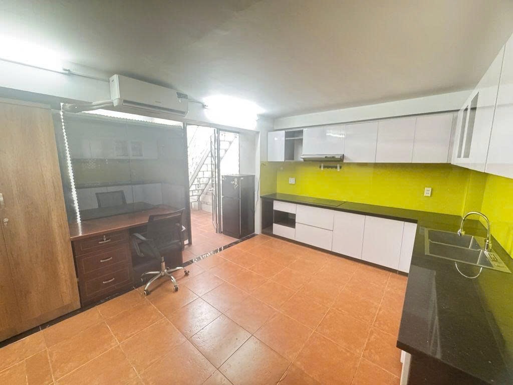 Phòng trọ Studio 30m2 tại PTC House 2 Đường số 79 - Quận 7 - Phòng khách