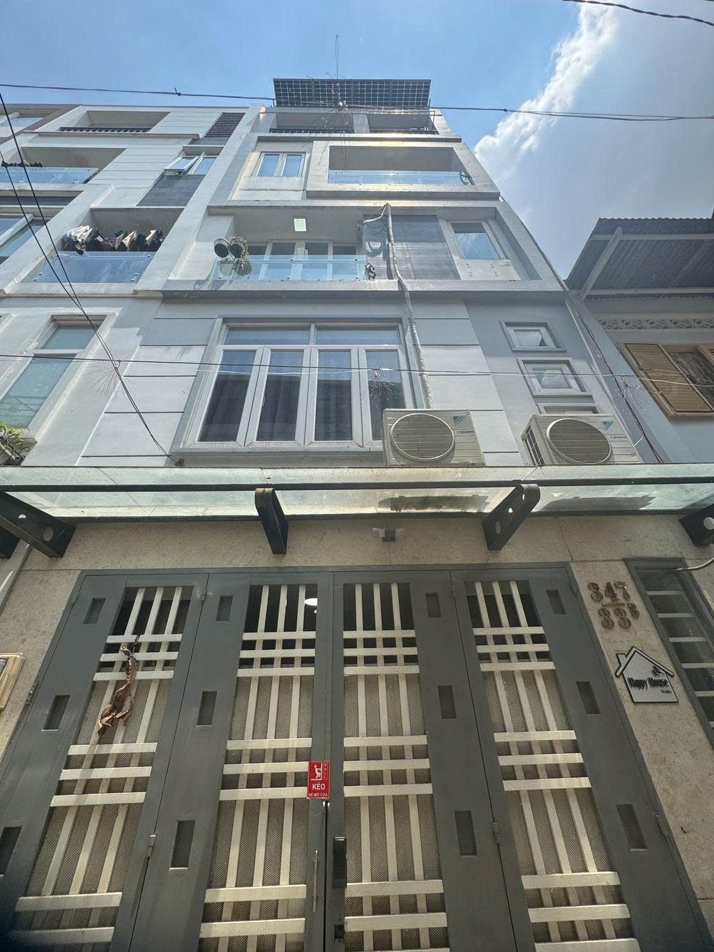 Phòng trọ PTC House 5 Huỳnh Văn Bánh - Phú Nhuận - Toàn cảnh tòa nhà (*)