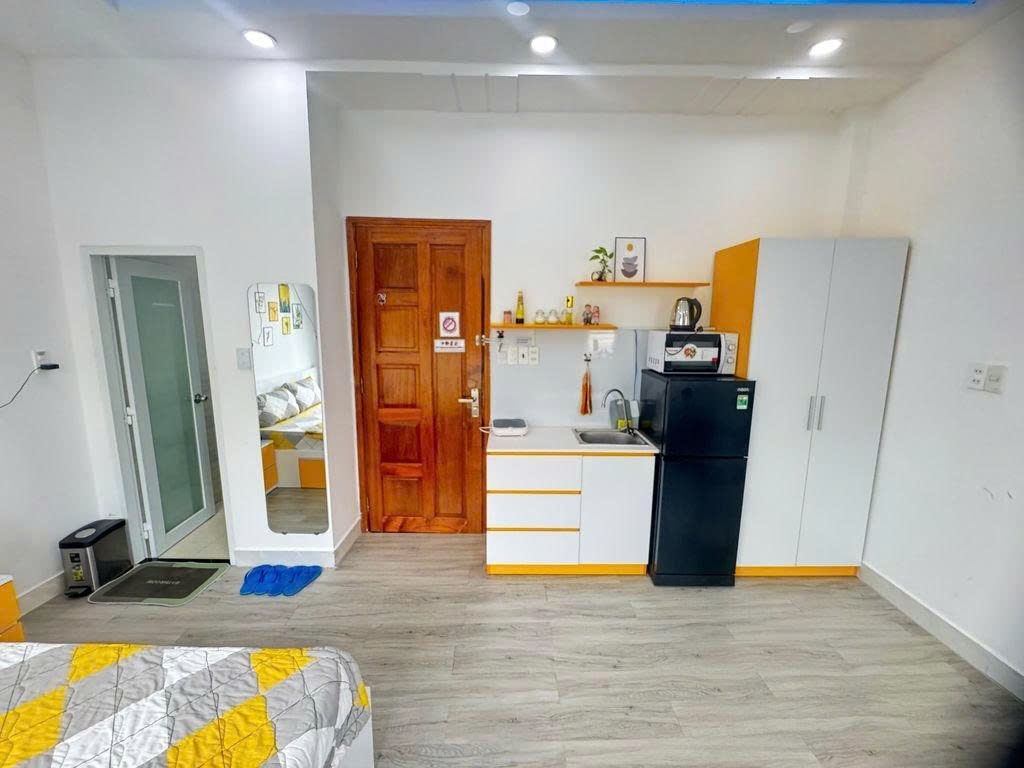 Phòng trọ PTC House 5 Huỳnh Văn Bánh - Phú Nhuận - Phòng (*)