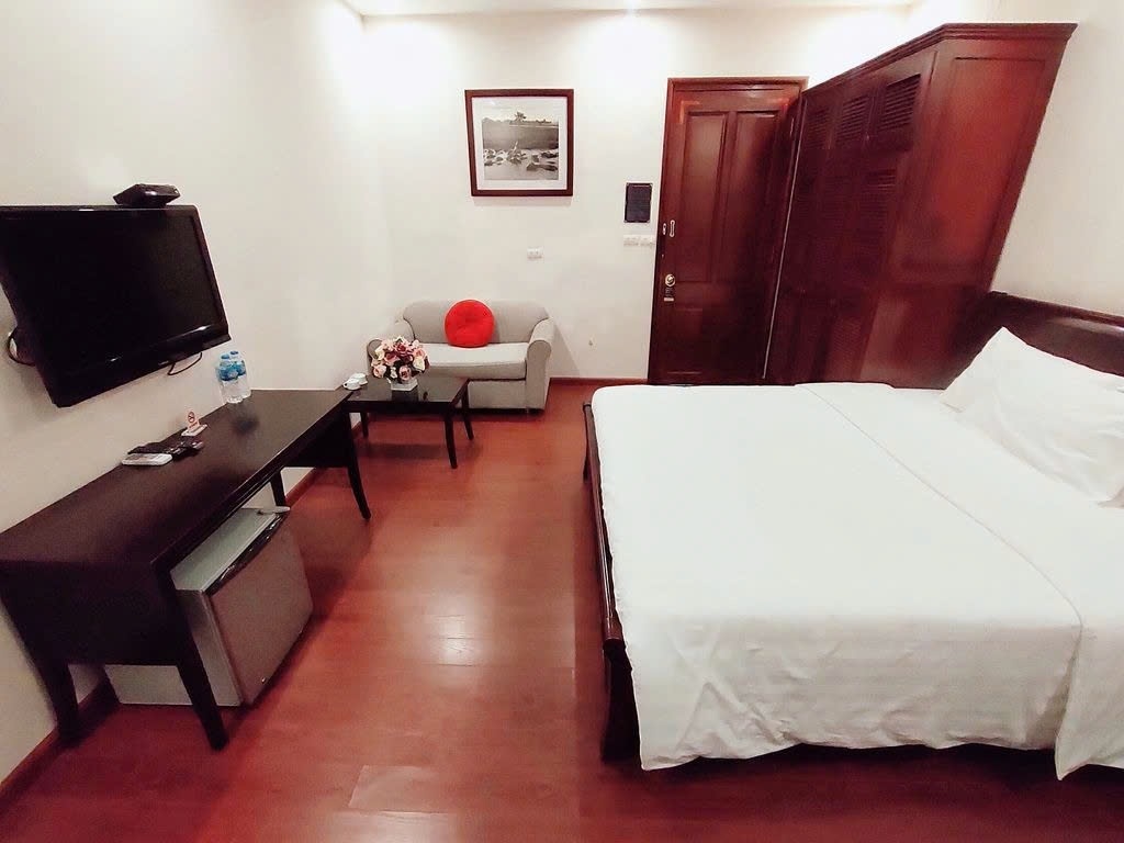 Phòng trọ PTC House 2 Tô Ngọc Vân - Tây Hồ - Phòng (*)