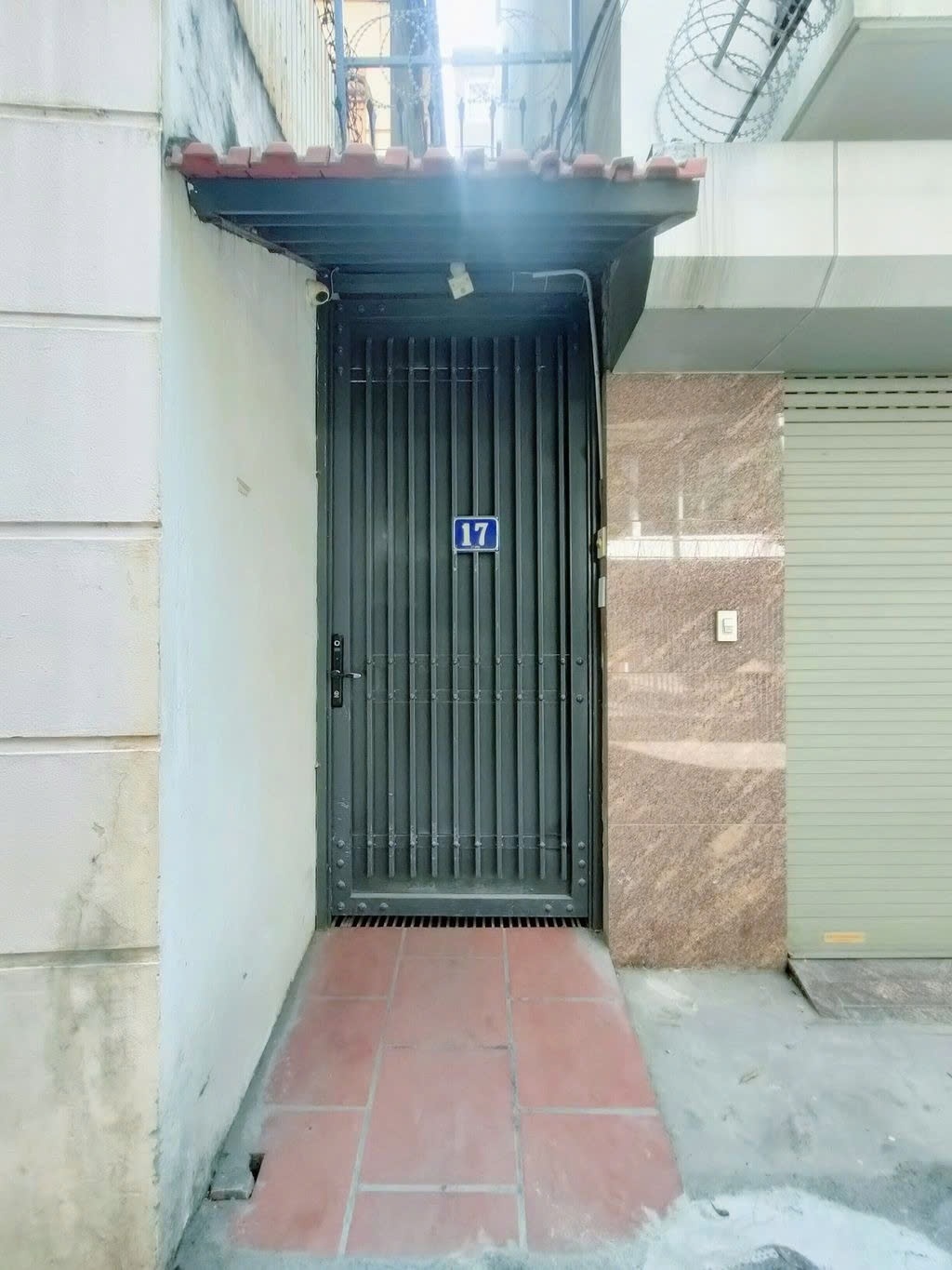 Phòng trọ PTC House 3 Đặng Thai Mai - Tây Hồ  - Toàn cảnh tòa nhà (*)