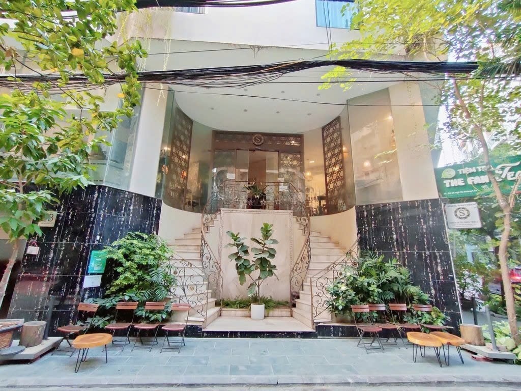 Phòng trọ PTC House Hoàng Cầu - Đống Đa - Toàn cảnh tòa nhà (*)