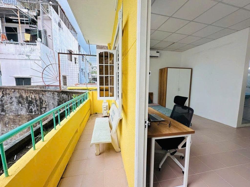Phòng trọ Studio 30m2 tại PTC House 1 Cách Mạng Tháng Tám - Quận 10 - Ban công
