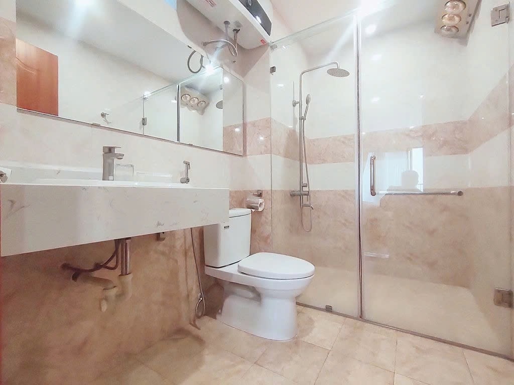 Phòng trọ Studio 30m2 tại PTC House 1 Phan Kế Bính  - Ba Đình  - Phòng tắm