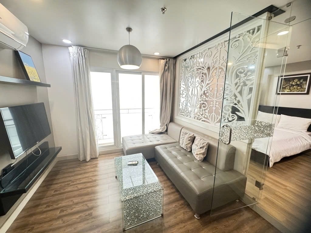 Phòng trọ 1 Phòng ngủ 60m2 tại PTC House 1 Hoàng Diệu  Phú Nhuận  - Phòng khách