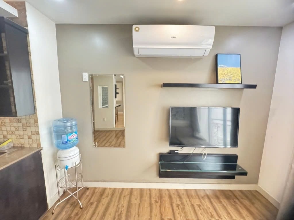 Phòng trọ 1 Phòng ngủ 60m2 tại PTC House 1 Hoàng Diệu  Phú Nhuận  - Phòng khách