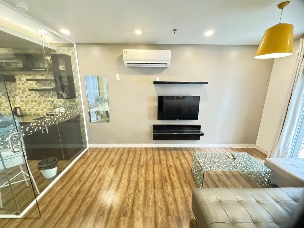 Phòng trọ 1 Phòng ngủ 60m2 tại PTC House 1 Hoàng Diệu  Phú Nhuận  - Phòng khách