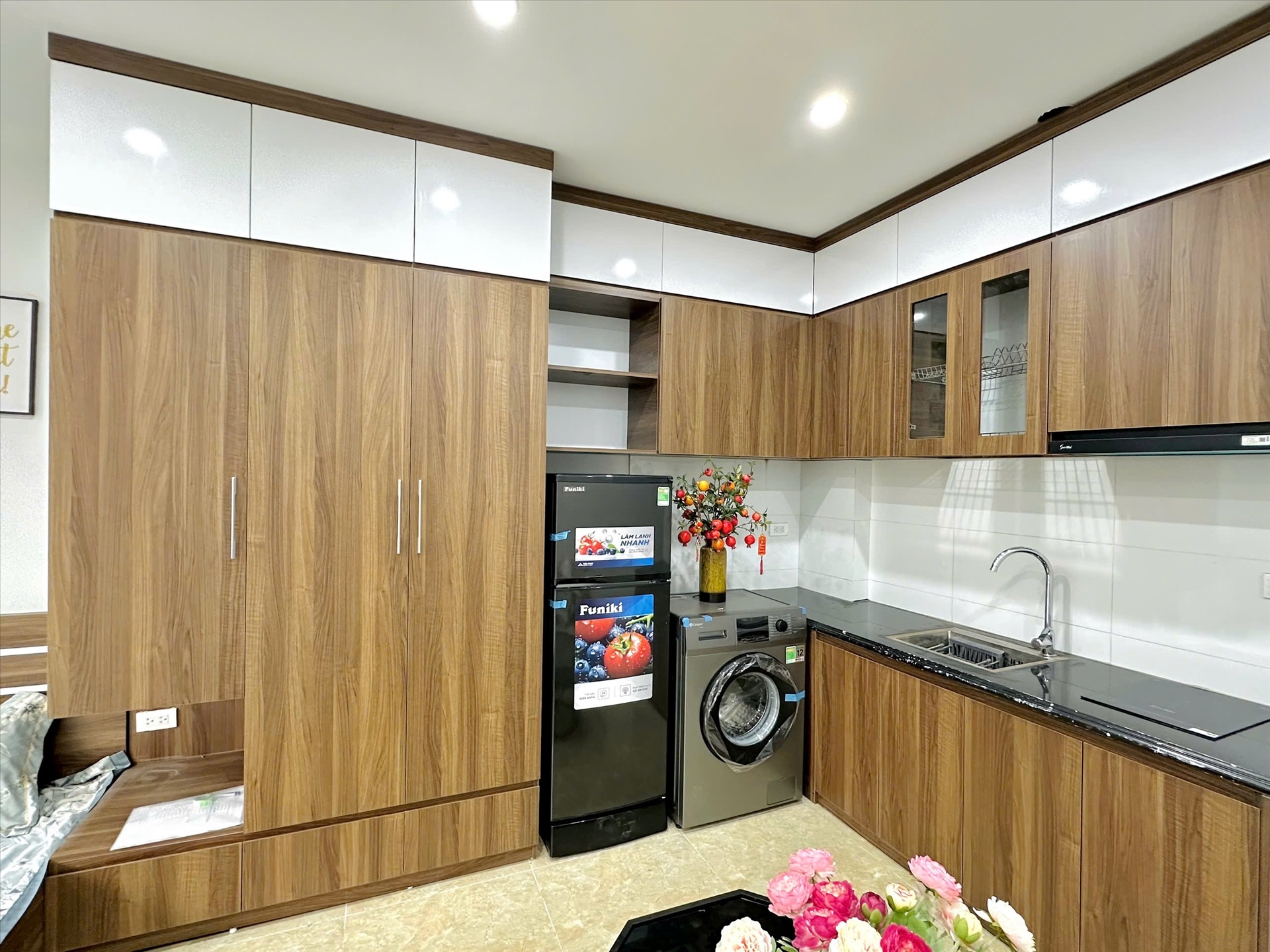 Phòng trọ Studio 35m2 tại TT House Nguyễn Khang - Cầu Giấy - Phòng bếp
