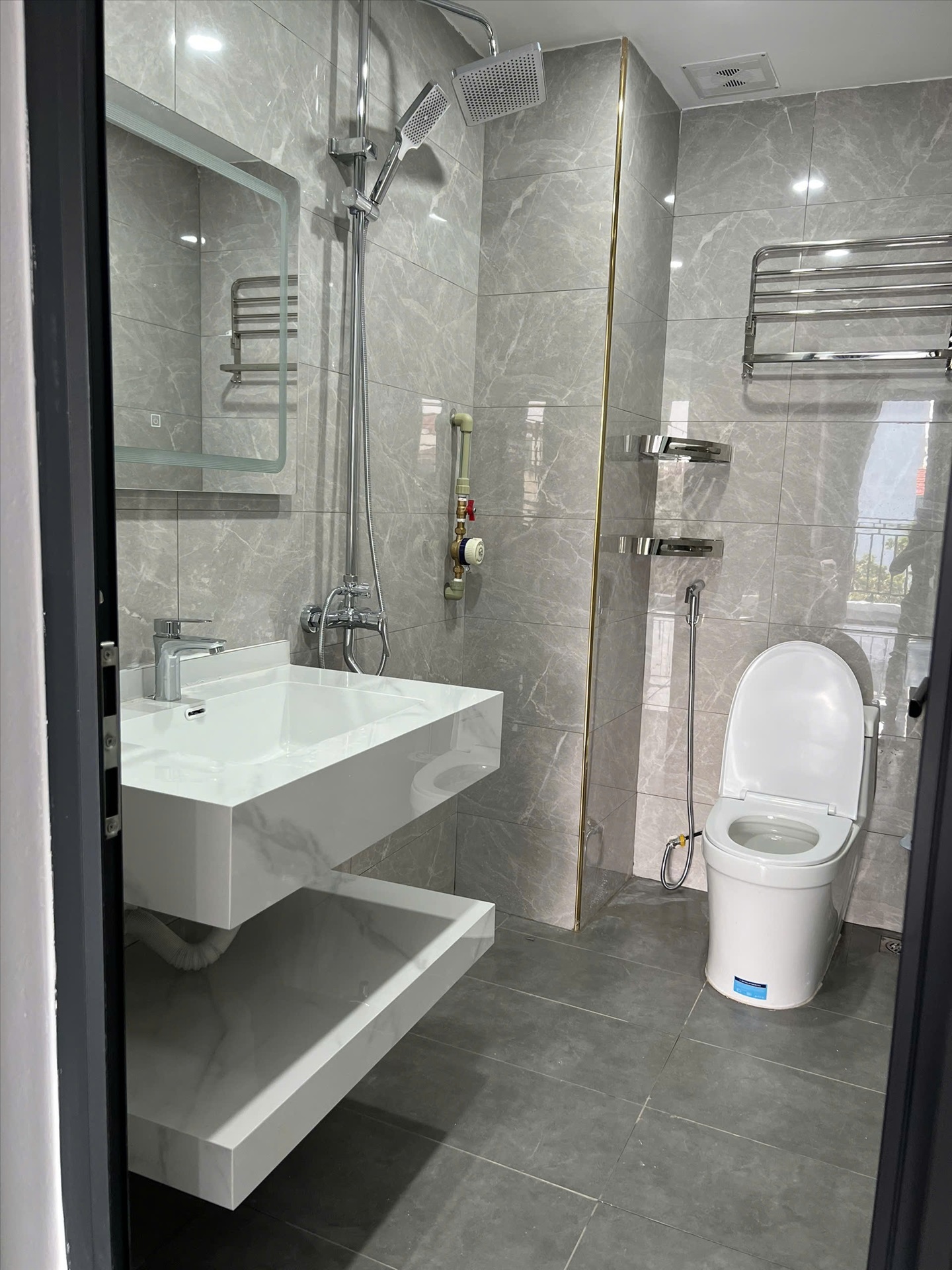 Phòng trọ 1 Phòng ngủ 45m2 tại ĐT Home Chính Kinh - Thanh Xuân - Phòng tắm