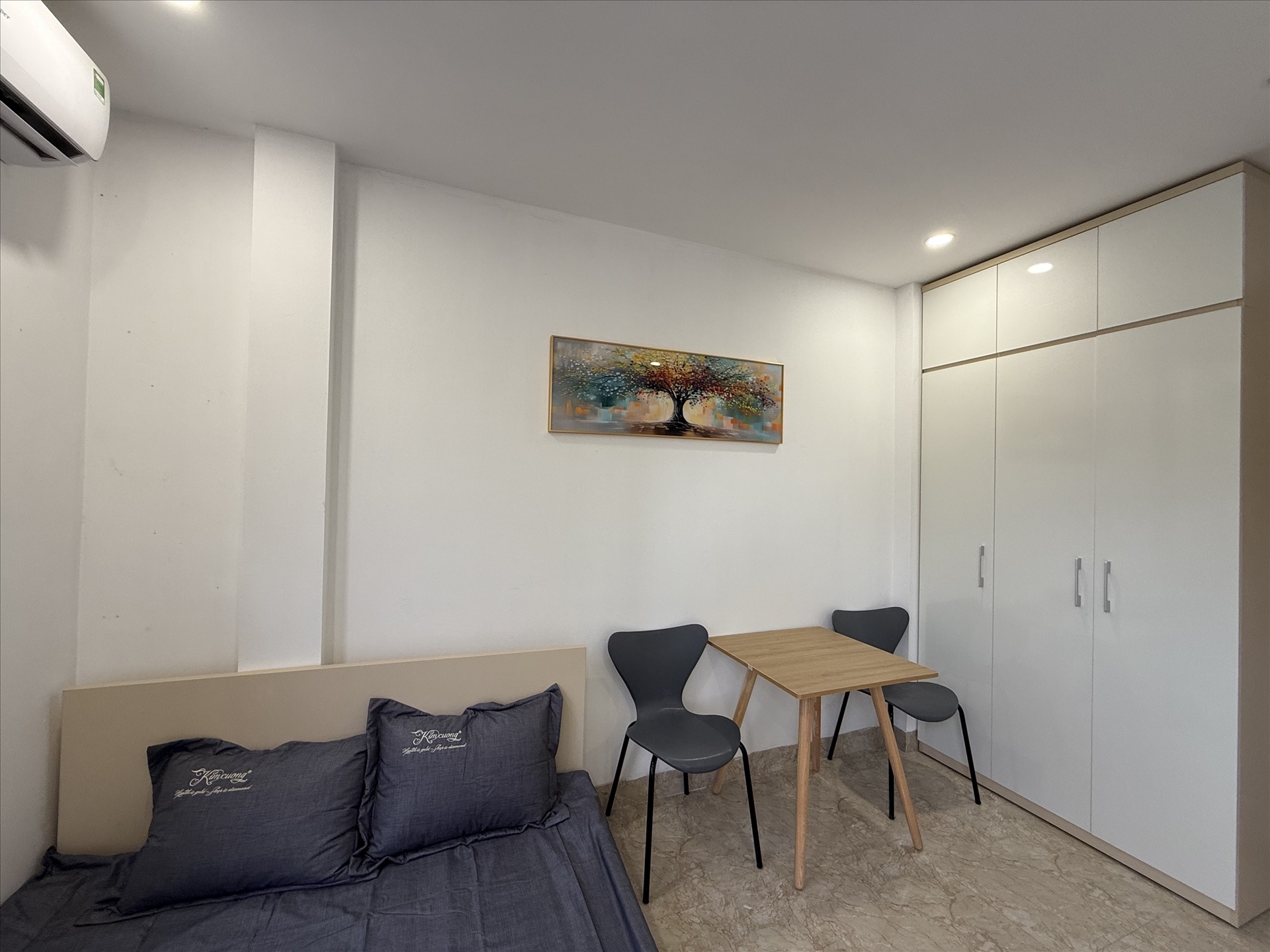 Phòng trọ Studio 25m2 tại TH Apartment 1 Đình Thôn - Nam Từ Liêm - Phòng khách