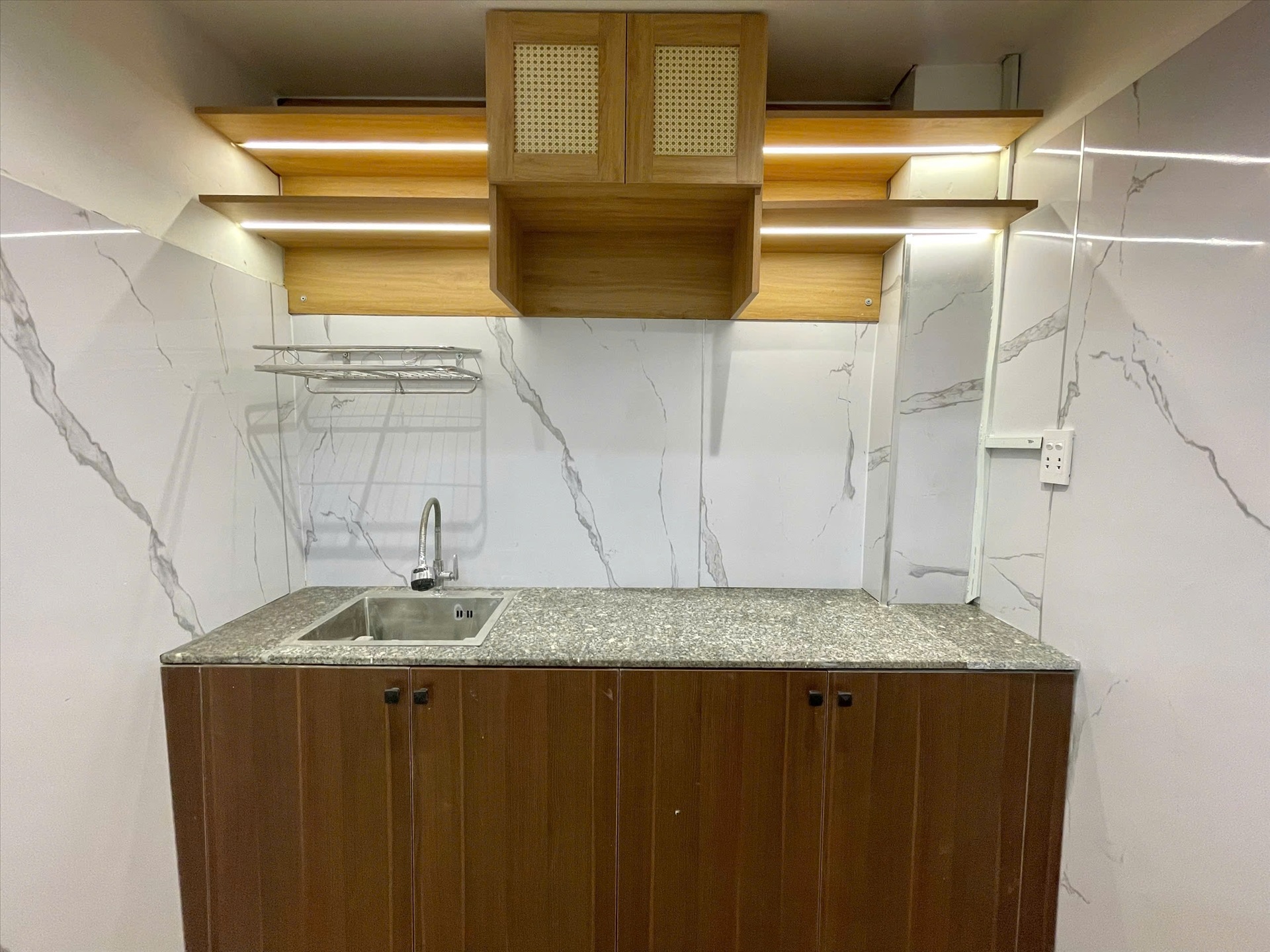 Phòng trọ Duplex 25m2 tại Jinjoo Home Nguyễn Hữu Cảnh - Bình Thạnh - Phòng bếp