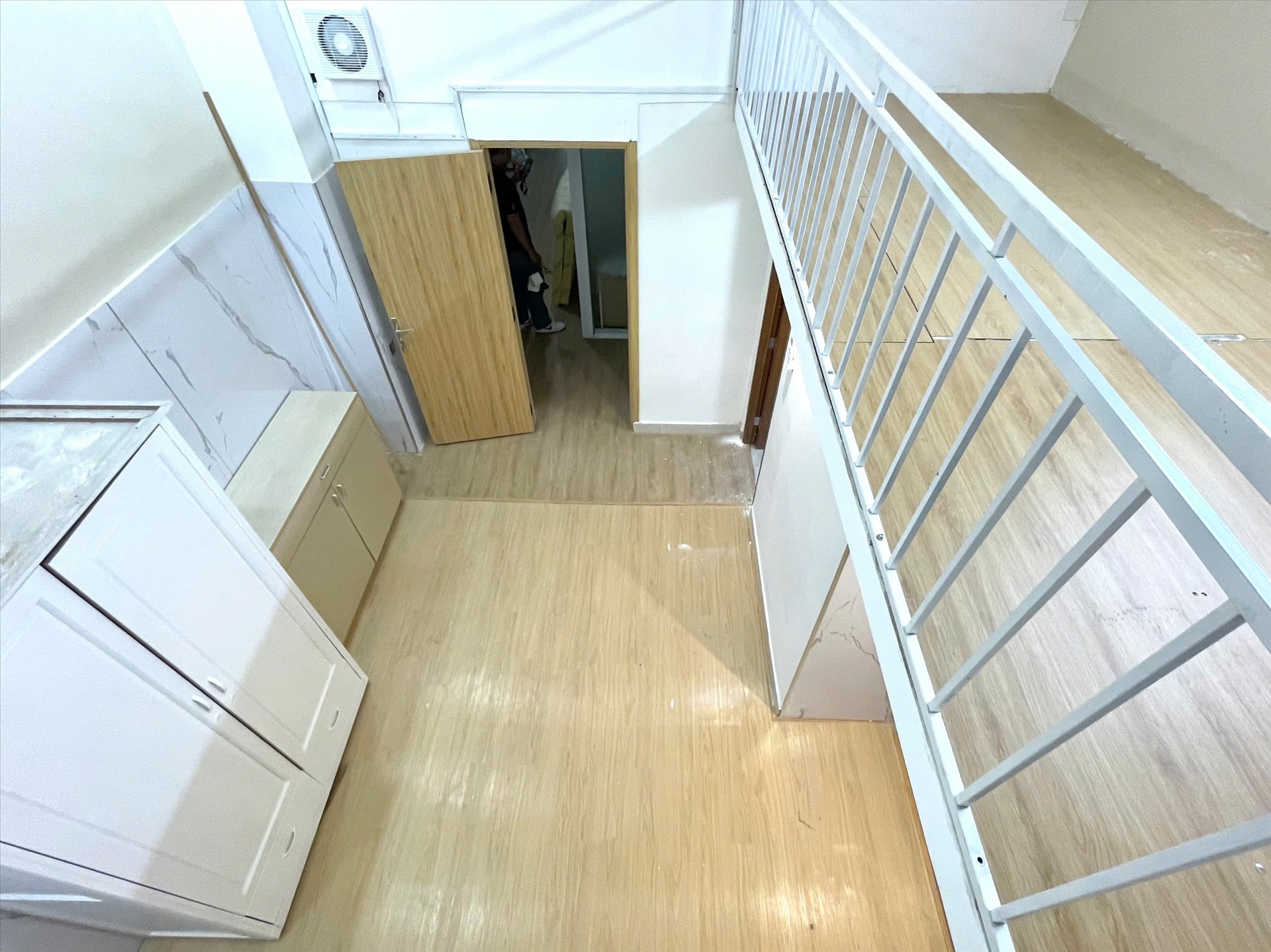 Phòng trọ Duplex 25m2 tại Jinjoo Home Nguyễn Hữu Cảnh - Bình Thạnh - Phòng khách