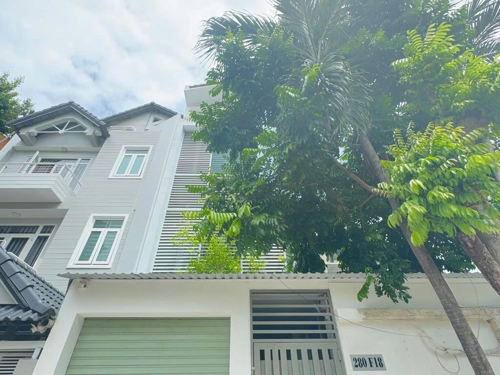 Phòng trọ PTC House Lương Định Của - Quận 2  - Toàn cảnh tòa nhà (*)