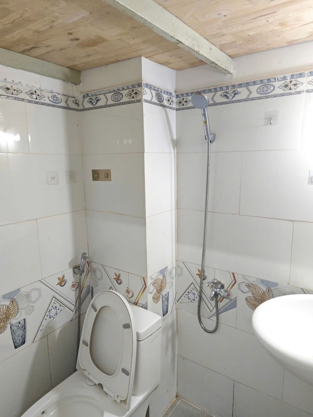 Phòng trọ Studio 17m2 tại PTC House Đường 36 - Quận 7  - Phòng tắm