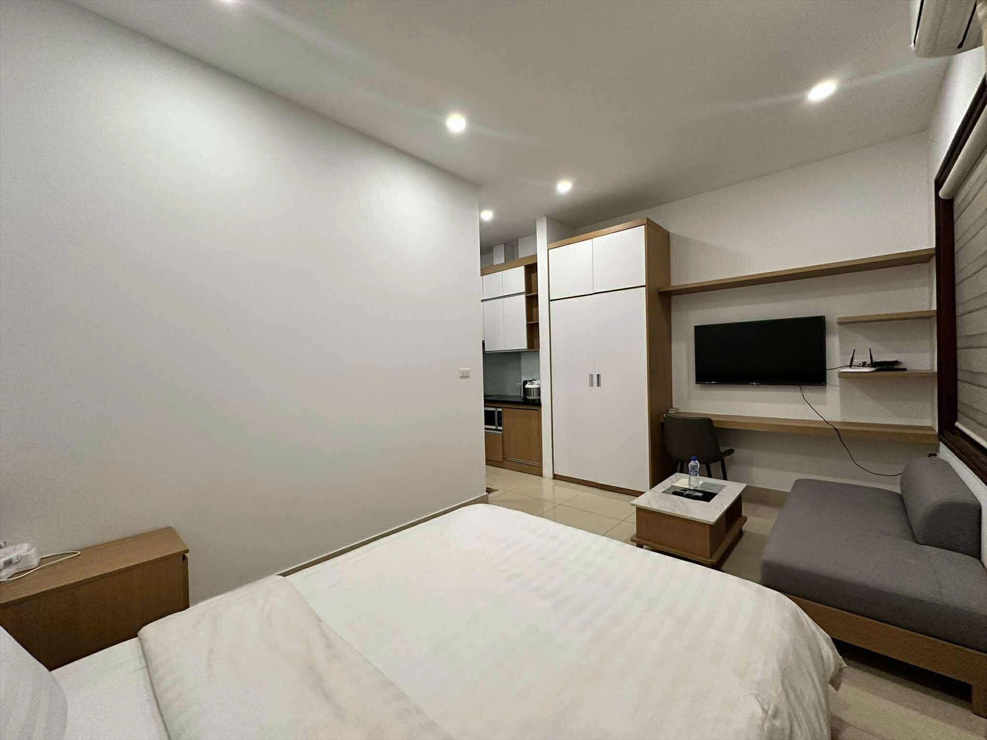 Phòng trọ Studio 35m2 tại Nine House 1 Kim Mã - Ba Đình - Phòng khách