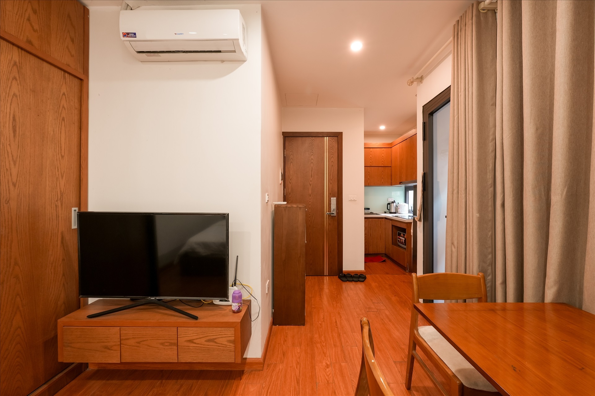 Phòng trọ Nine House Linh Lang - Ba Đình - Phòng (*)