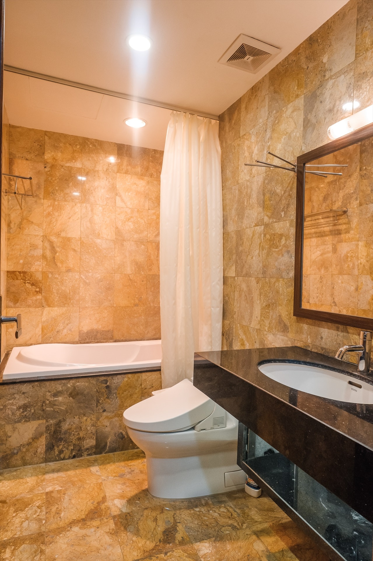 Phòng trọ Studio 40m2 tại Nine House Kim Mã - Ba Đình - Phòng tắm