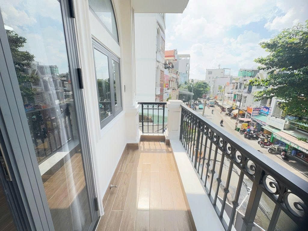 Phòng trọ Duplex 25m2 tại PTC House 3 Bùi Đình Túy - Bình Thạnh - Ban công
