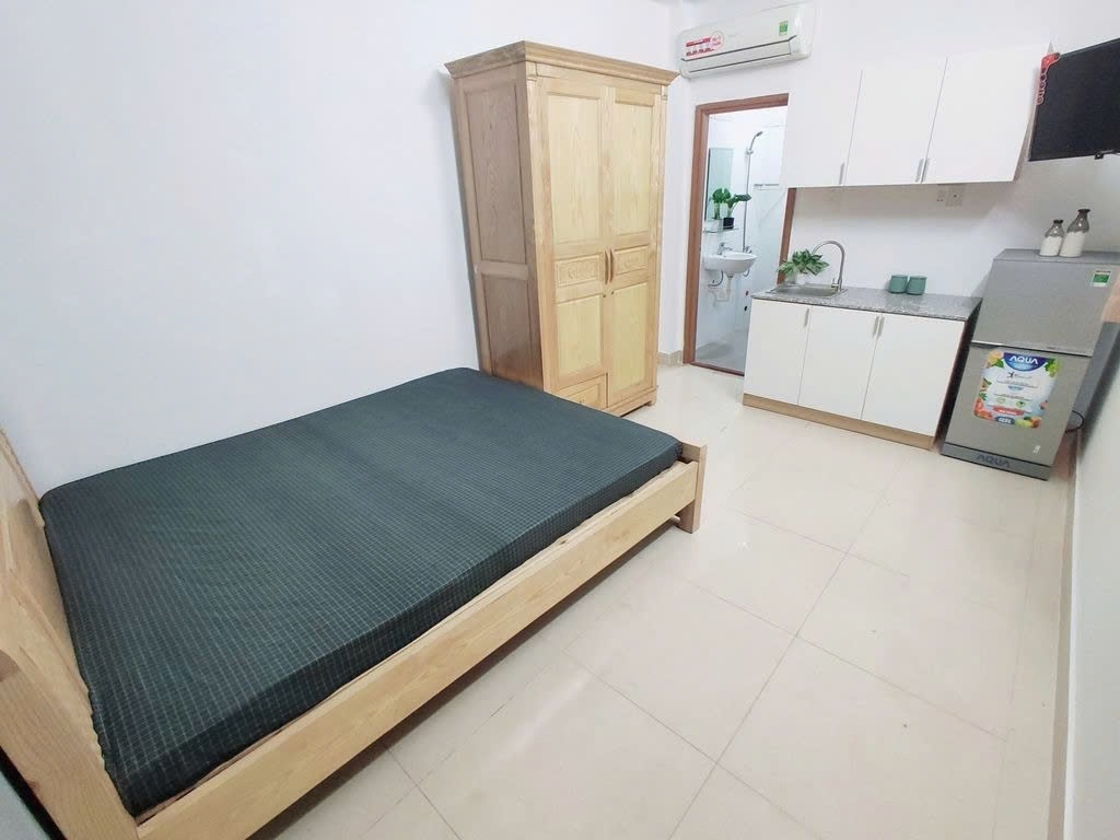 Phòng trọ PTC House 4 Nguyễn Trãi - Quận 1  - Phòng (*)