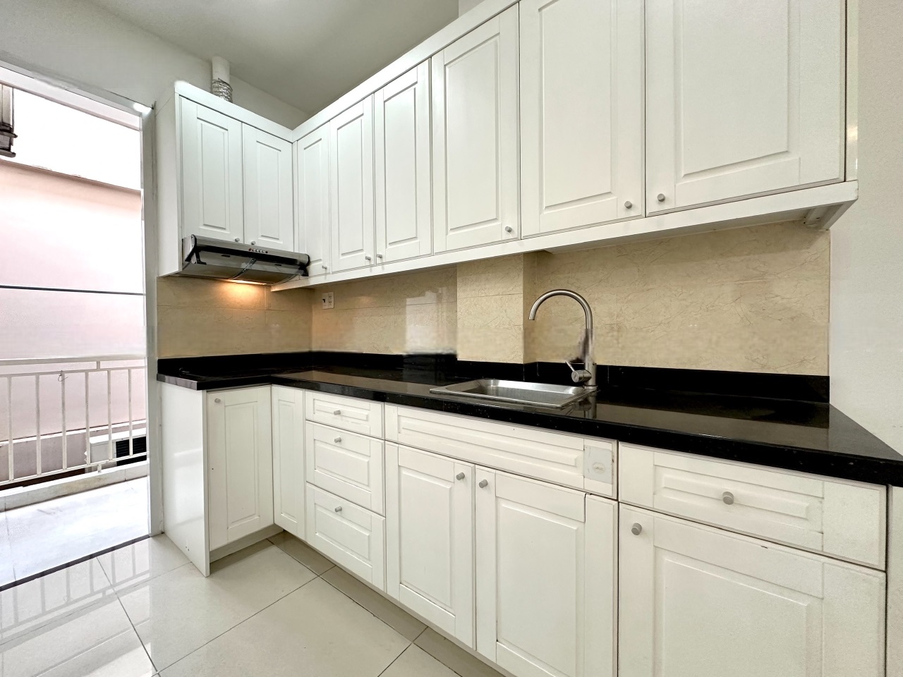 Phòng trọ 1 Phòng ngủ 50m2 tại John Tran House Sầm Sơn - Tân Bình - Phòng bếp