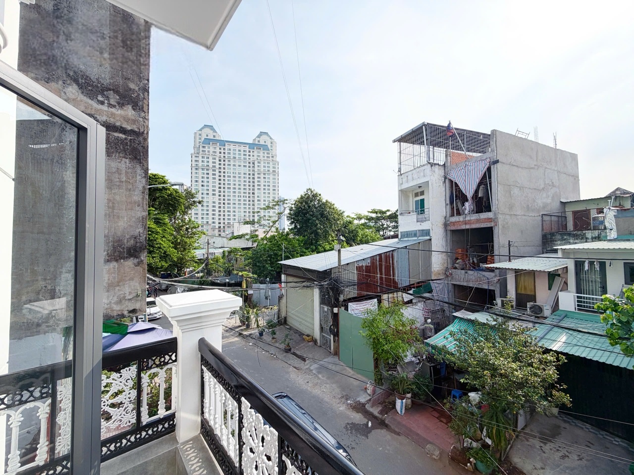 Phòng trọ 1 Phòng ngủ 35m2 tại RedHouse Nguyễn Hữu Cảnh - Bình Thạnh - Ban công