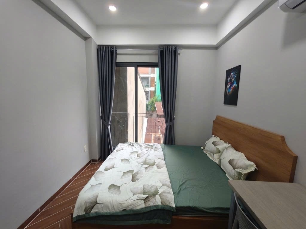 Phòng trọ PTC House 5 Bùi Đình Tuý- Bình Thạnh  - Phòng (*)