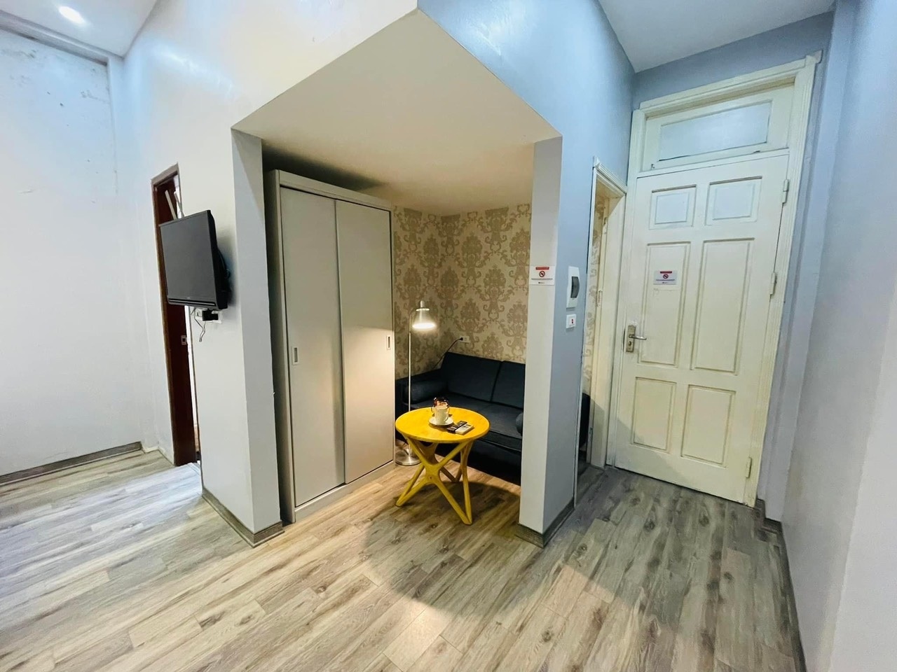 Phòng trọ 1 Phòng ngủ 30m2 tại THT Land Phạm Hồng Thái - Ba Đình - Phòng khách