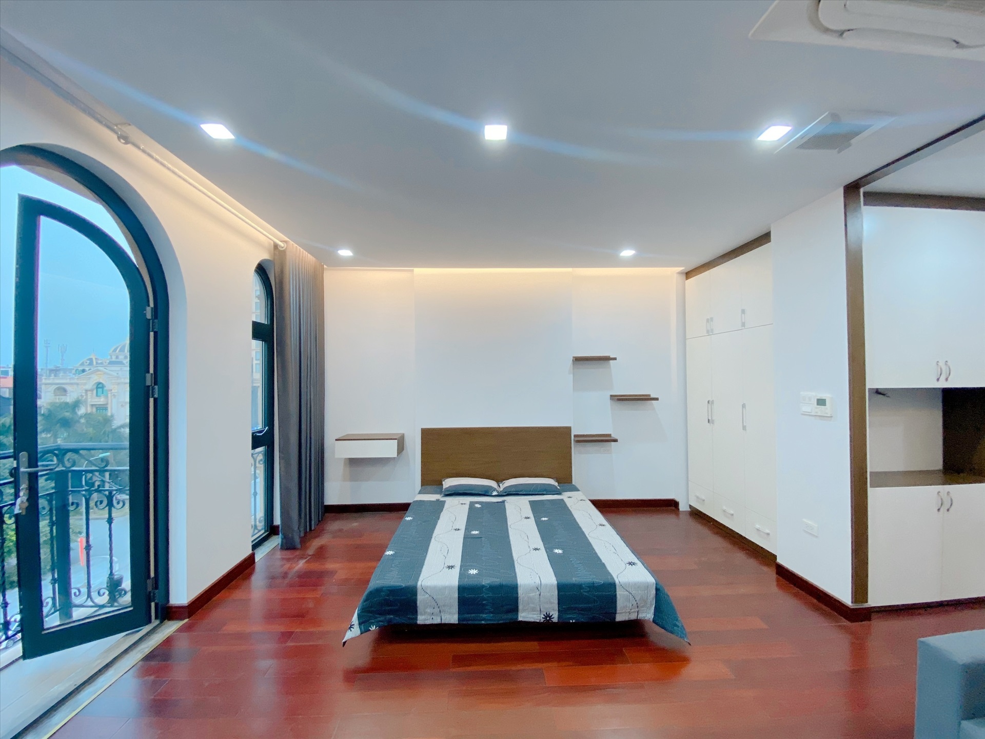 Phòng trọ Studio 40m2 tại THT Land Nguyễn Hoàng Tôn - Tây Hồ - Phòng ngủ