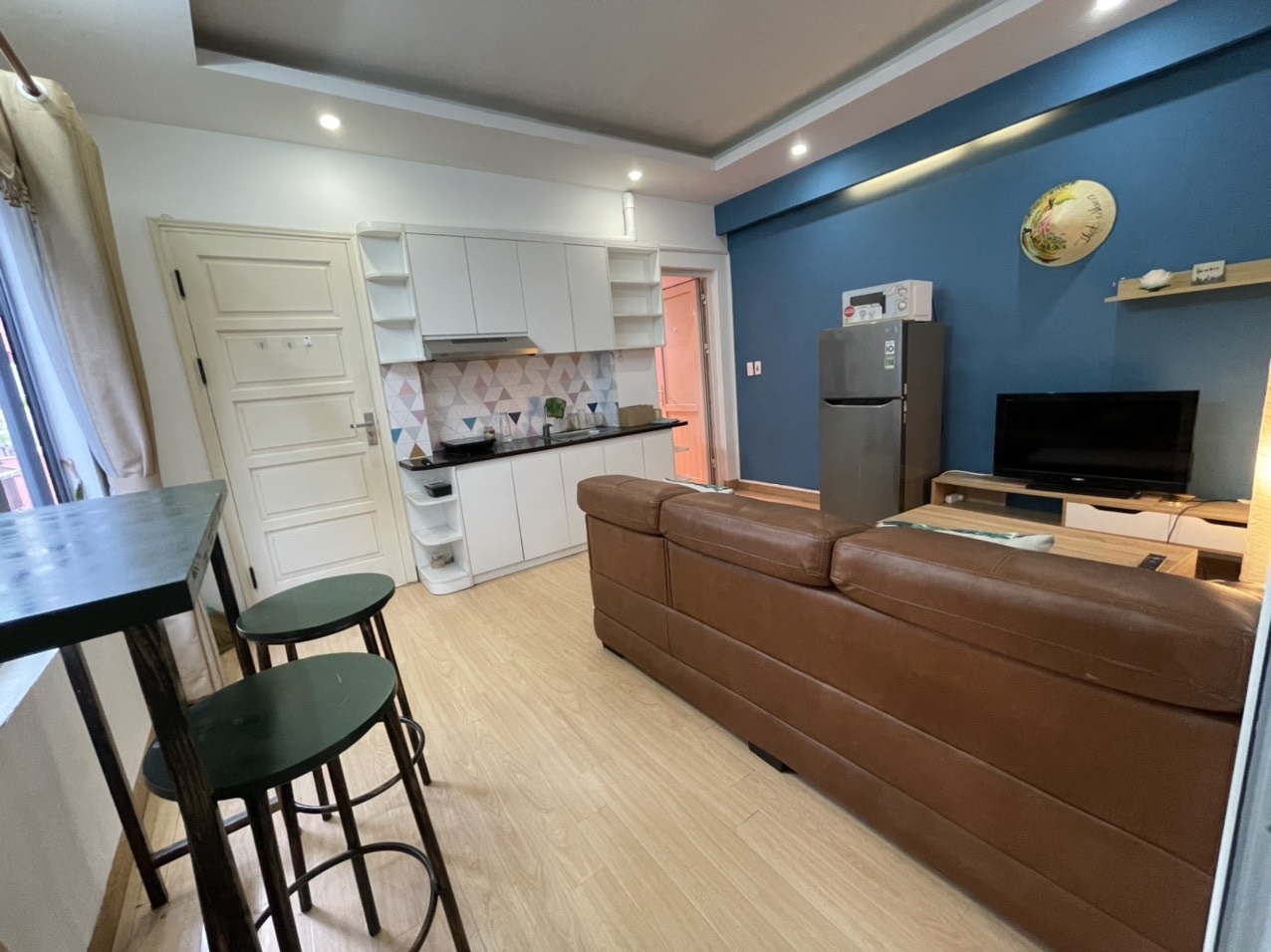 Phòng trọ 1 Phòng ngủ 45m2 tại THT Land Lạc Long Quân - Tây Hồ - Phòng khách