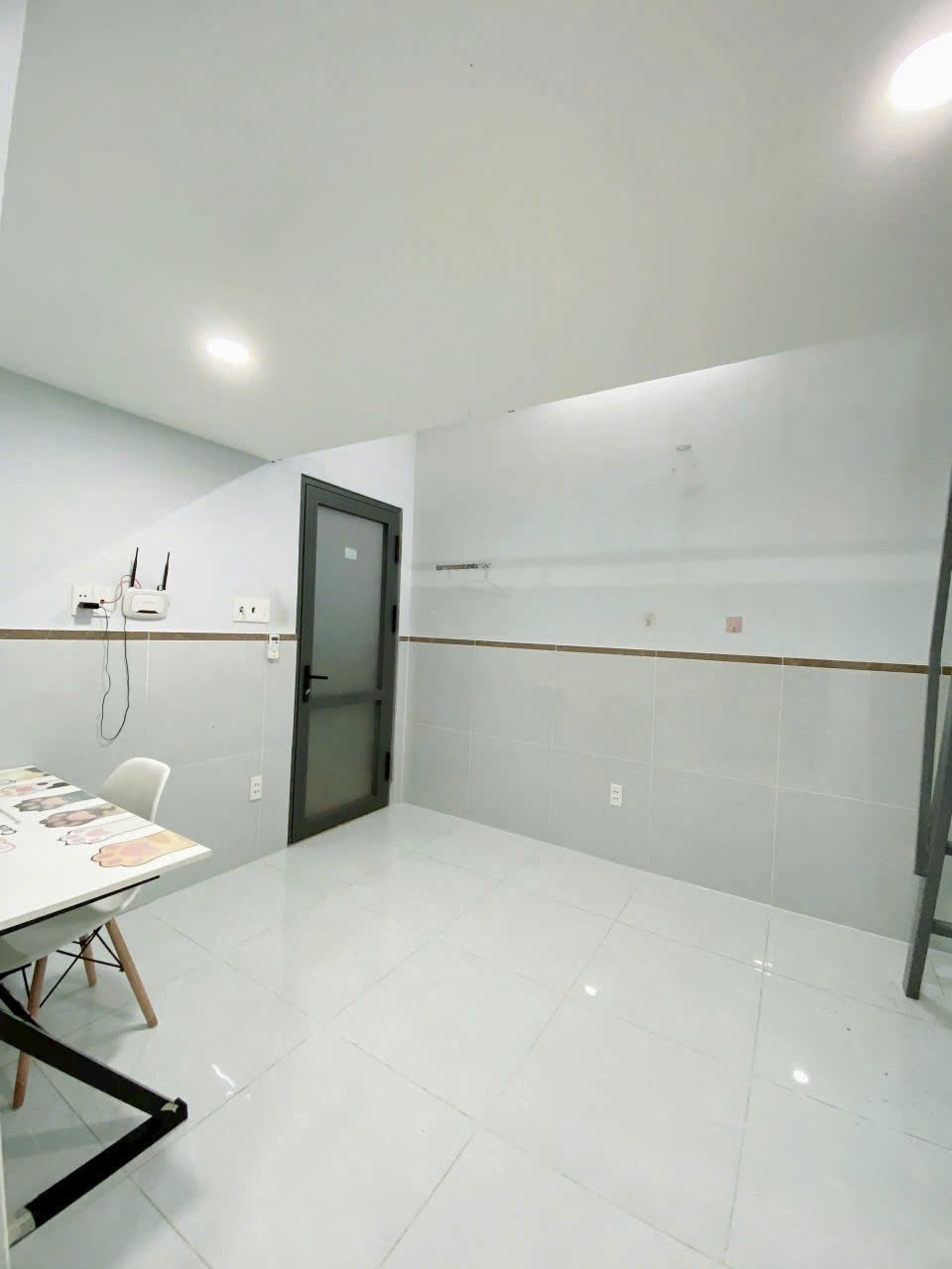 Phòng trọ Duplex 25m2 tại JinJoo Home Đinh Bộ Lĩnh - Bình Thạnh - Phòng khách