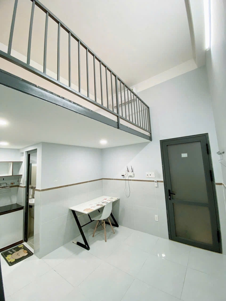 Phòng trọ Duplex 25m2 tại JinJoo Home Đinh Bộ Lĩnh - Bình Thạnh - Phòng khách