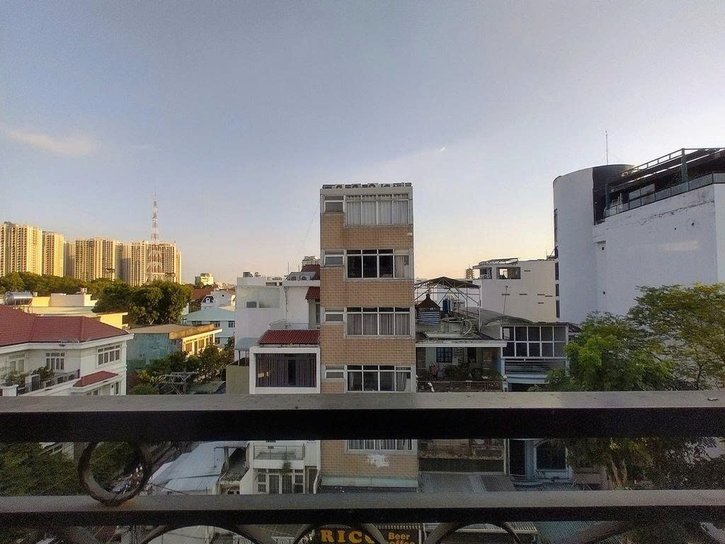 Phòng trọ Studio 20m2 tại PTC House Hoà Hưng - Quận 10 - Ban công