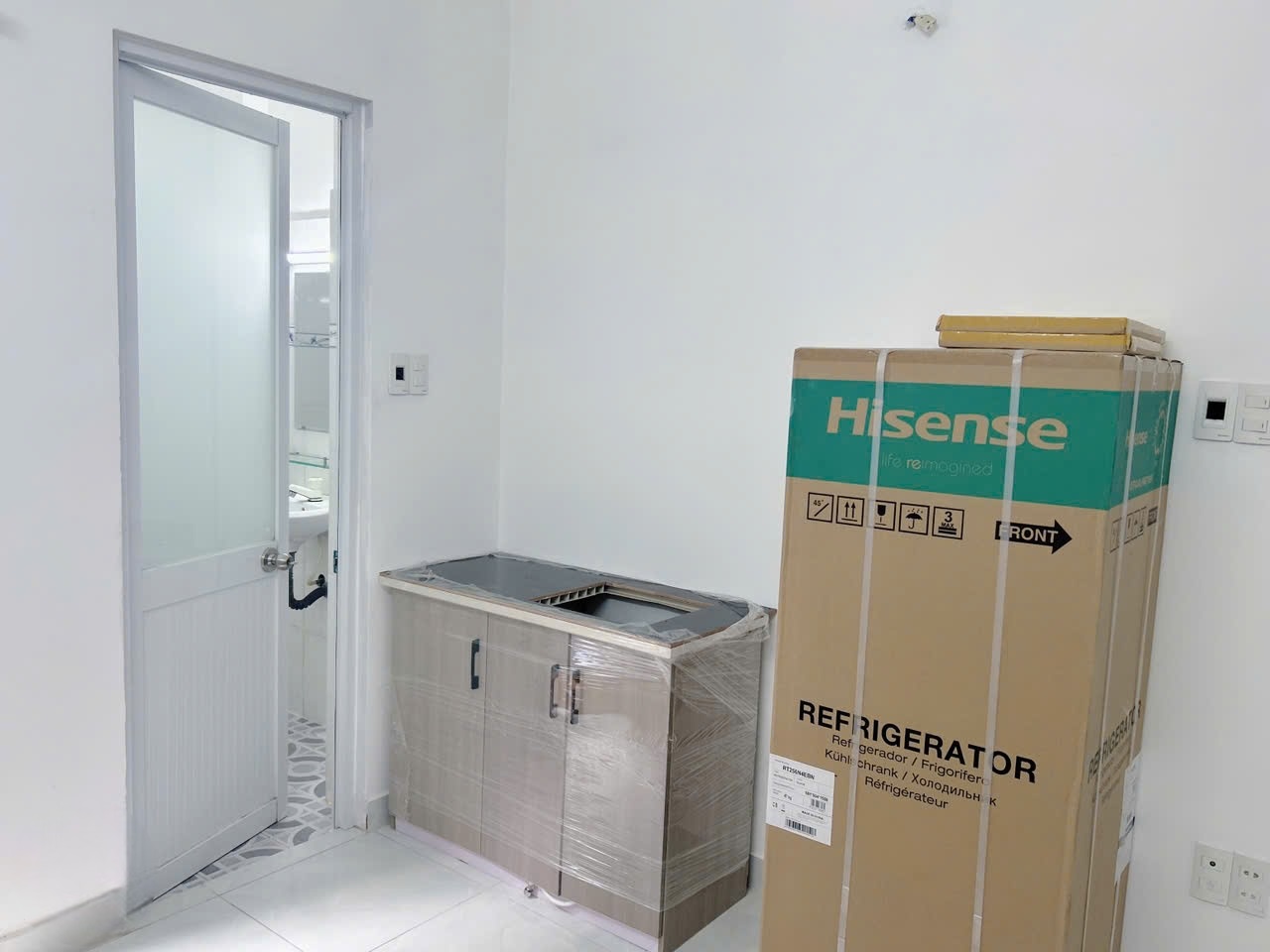 Phòng trọ LHome Nguyên Hồng - Bình Thạnh - Phòng (*)