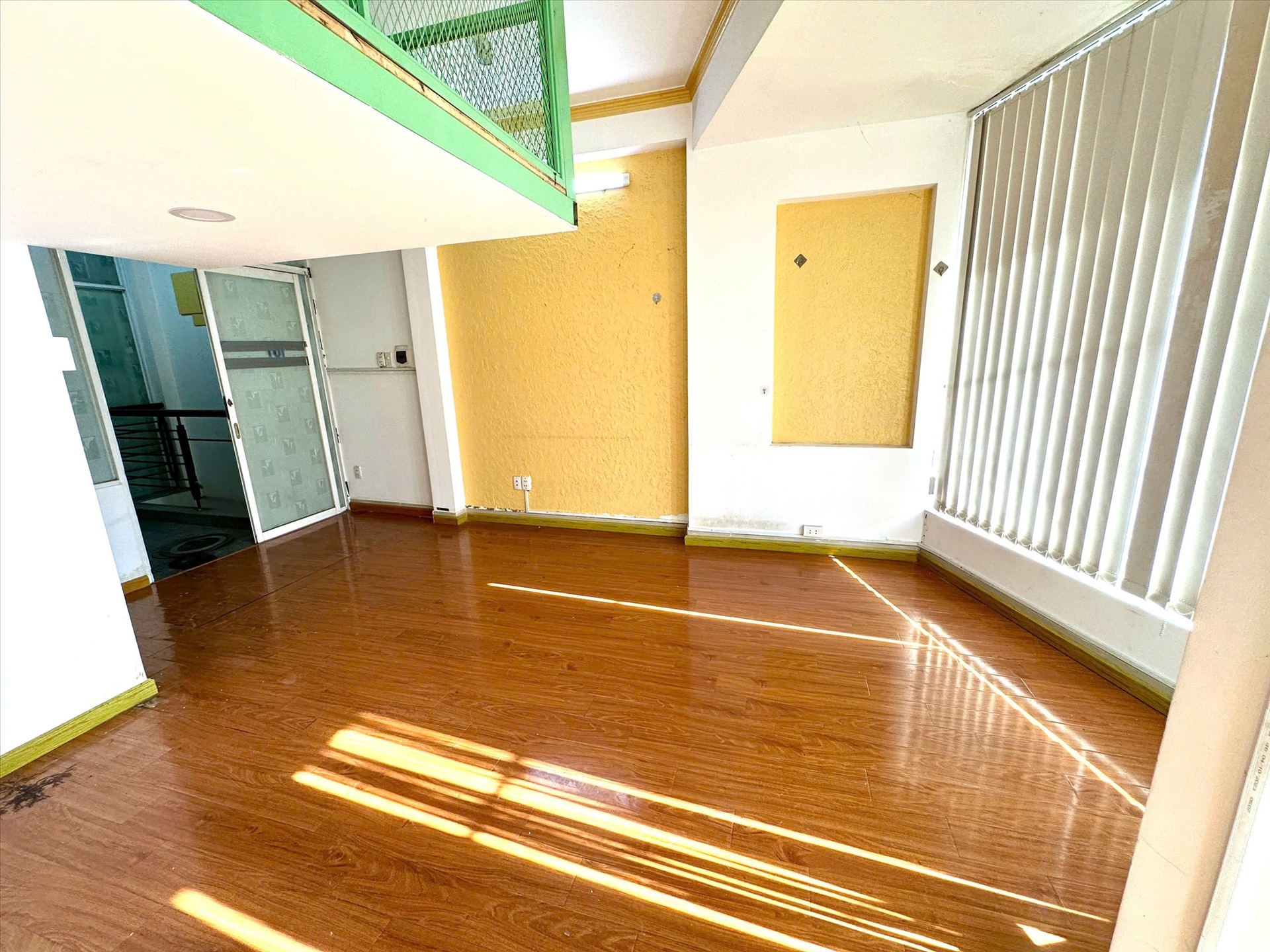 Phòng trọ Duplex 30m2 tại AT House Quốc lộ 13 - Bình Thạnh - Phòng khách